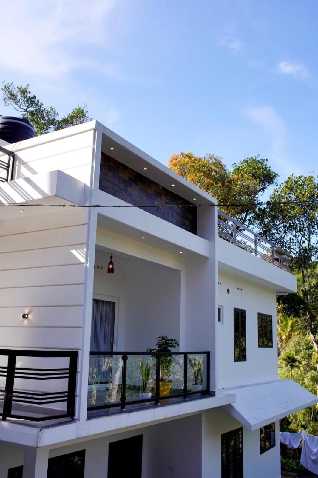 Vaishnavam Double Bedroom Villa Thekkady Exterior photo